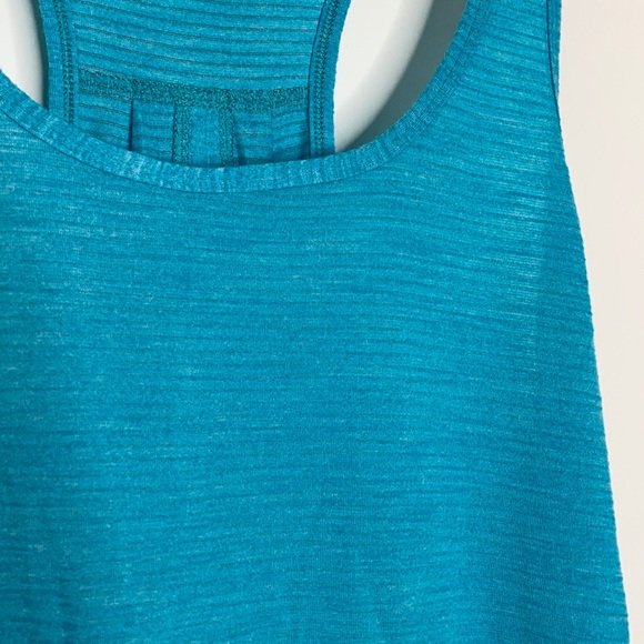 Lululemon Slit Back Salute the Sun Turquoise Tank - Picture 13 of 14